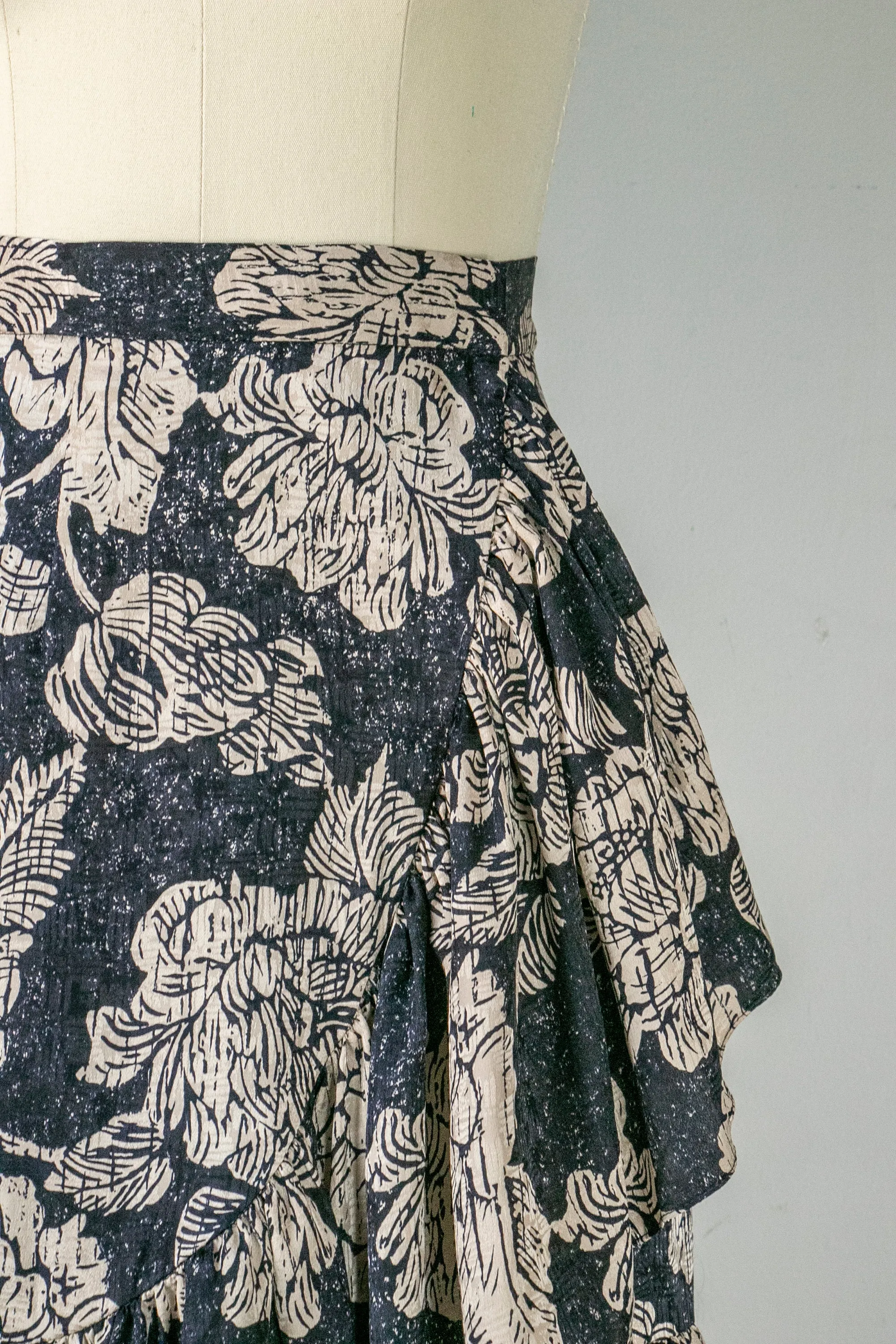 1980s Silk Skirt Anne Klein M