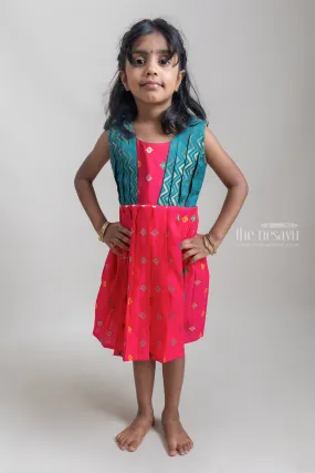 Alluring Green & Deeppink Butta Harmony Pleated Pattu Elegance for Young Fashionistas.