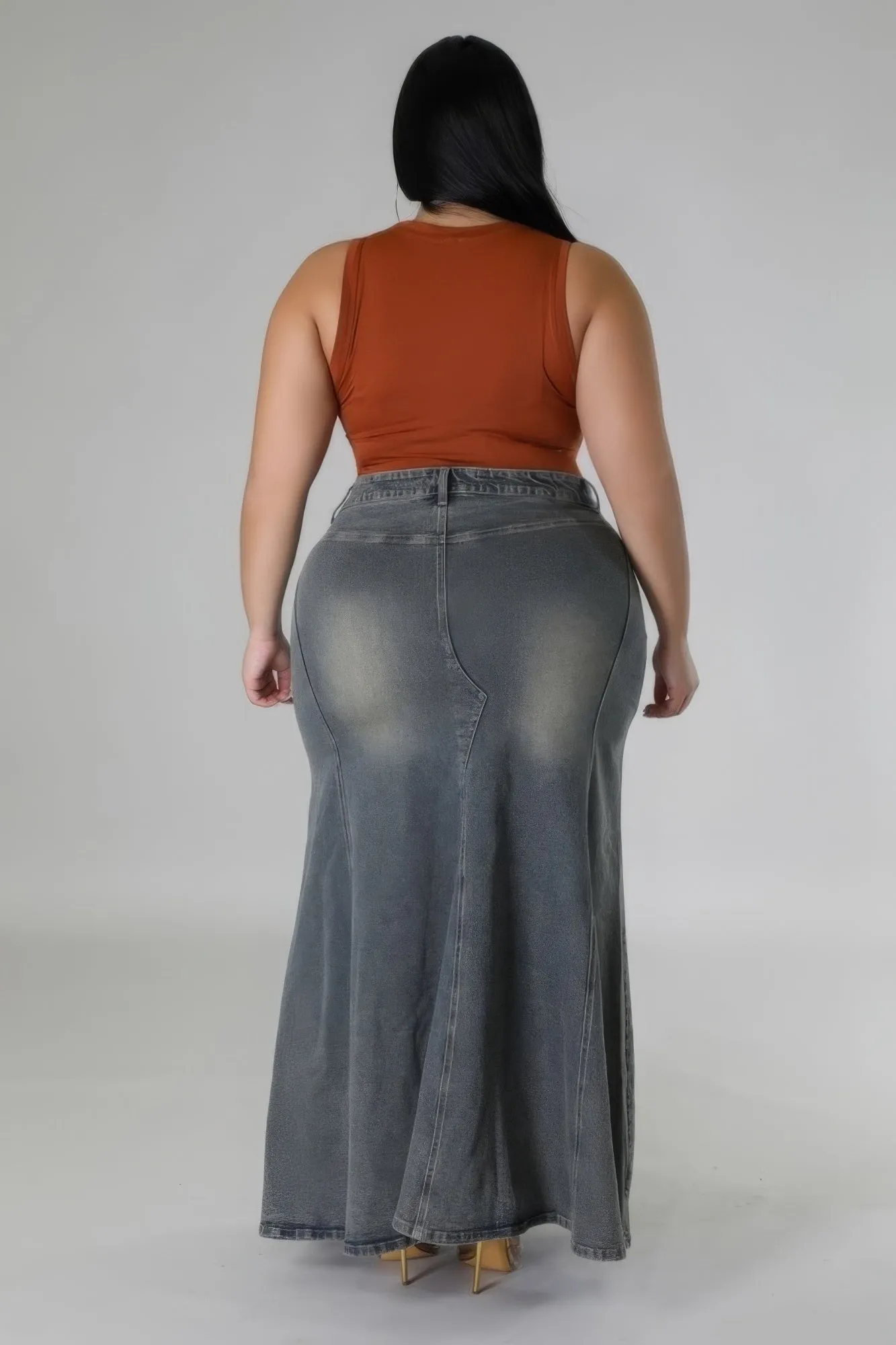 Voluptuous ( ) High-waisted Stretch Plus Size Denim Skirt